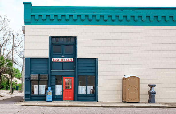 Best Best portable toilet rental  in Roseville, OH