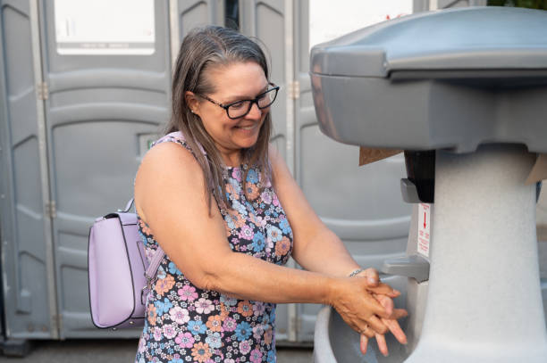 Best Best portable toilet rental  in Roseville, OH